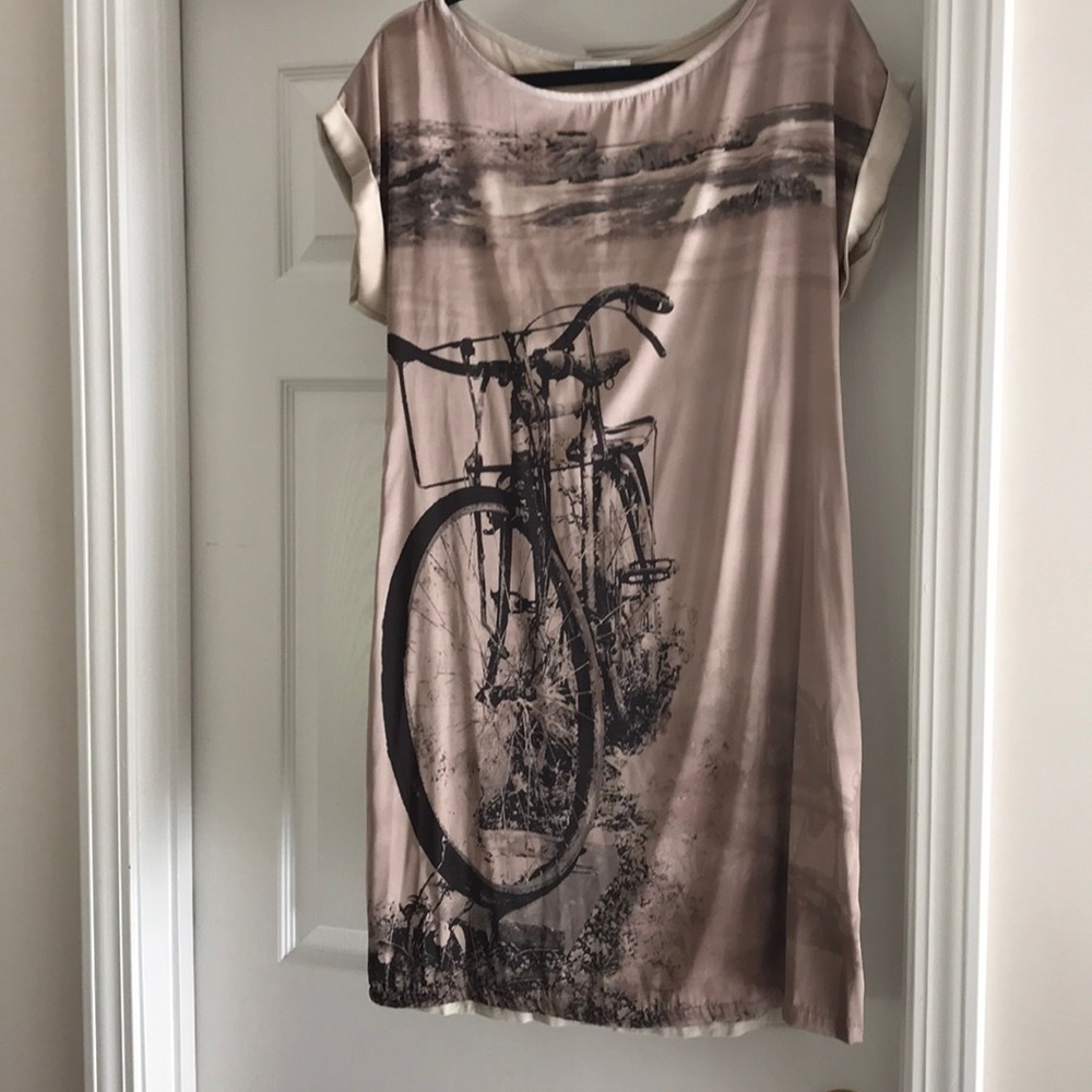 Funky satin-front T-shirt tunic
